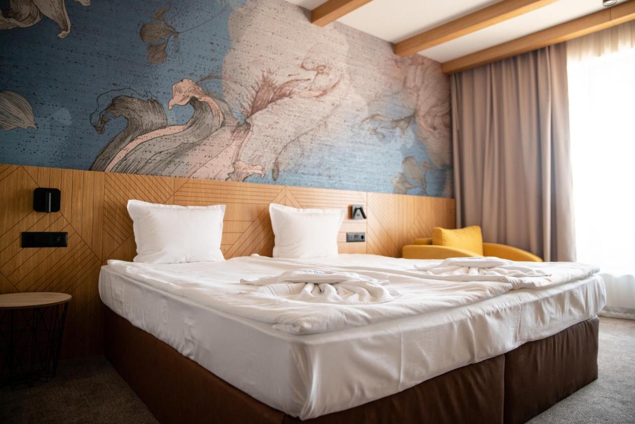 Saint Thomas Holiday Village โซโซโปล ภายนอก รูปภาพ